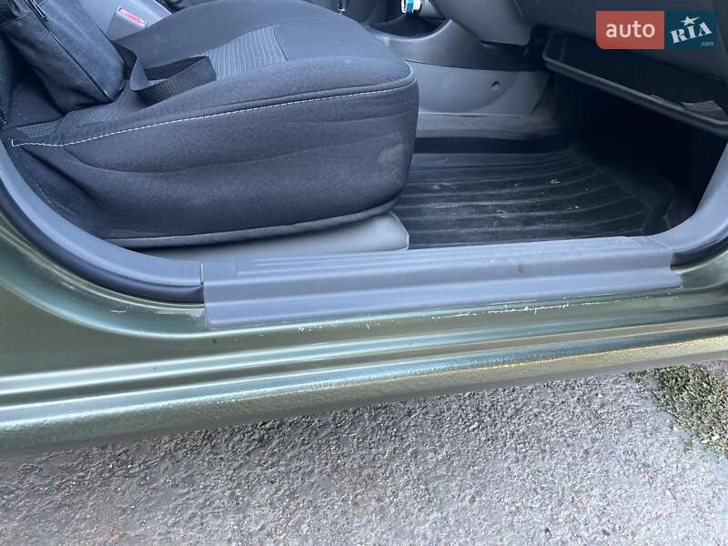 Седан Chevrolet Lacetti 2004 в Прилуках