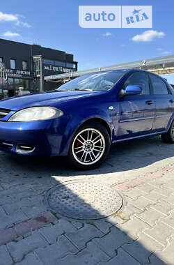 Хэтчбек Chevrolet Lacetti 2004 в Львове