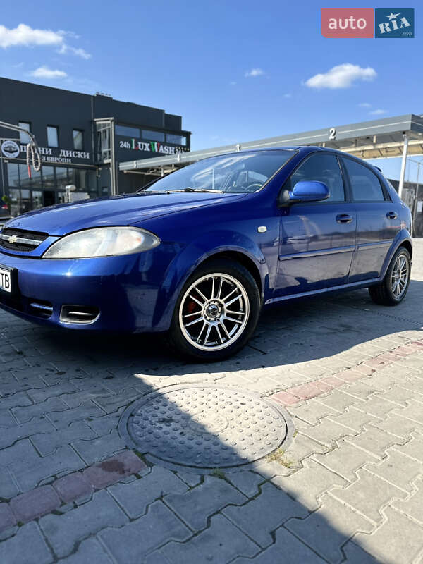 Хэтчбек Chevrolet Lacetti 2004 в Львове