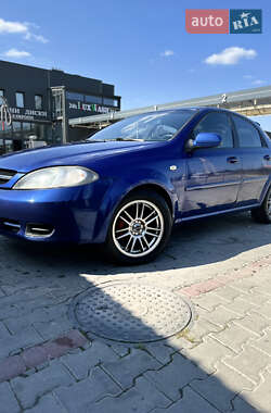 Хэтчбек Chevrolet Lacetti 2004 в Львове