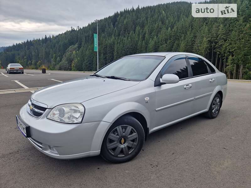 Седан Chevrolet Lacetti 2012 в Киеве