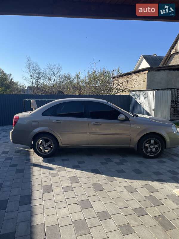 Седан Chevrolet Lacetti 2005 в Чопі