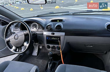 Хэтчбек Chevrolet Lacetti 2005 в Киеве