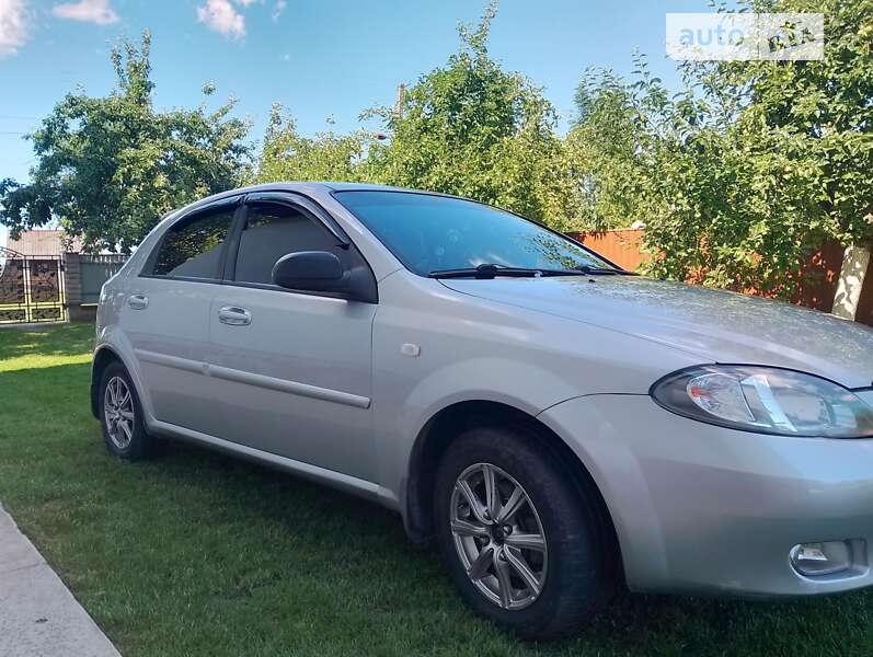 Хетчбек Chevrolet Lacetti 2008 в Львові