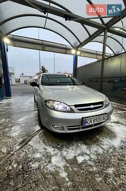 Хетчбек Chevrolet Lacetti 2008 в Софіївській Борщагівці