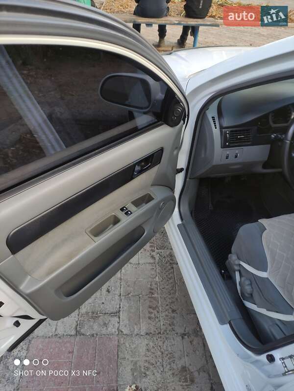 Седан Chevrolet Lacetti 2012 в Новомосковську