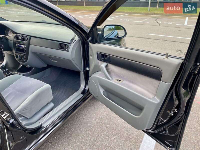 Седан Chevrolet Lacetti 2007 в Киеве