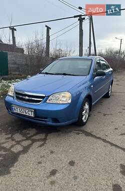 Седан Chevrolet Lacetti 2004 в Чернівцях