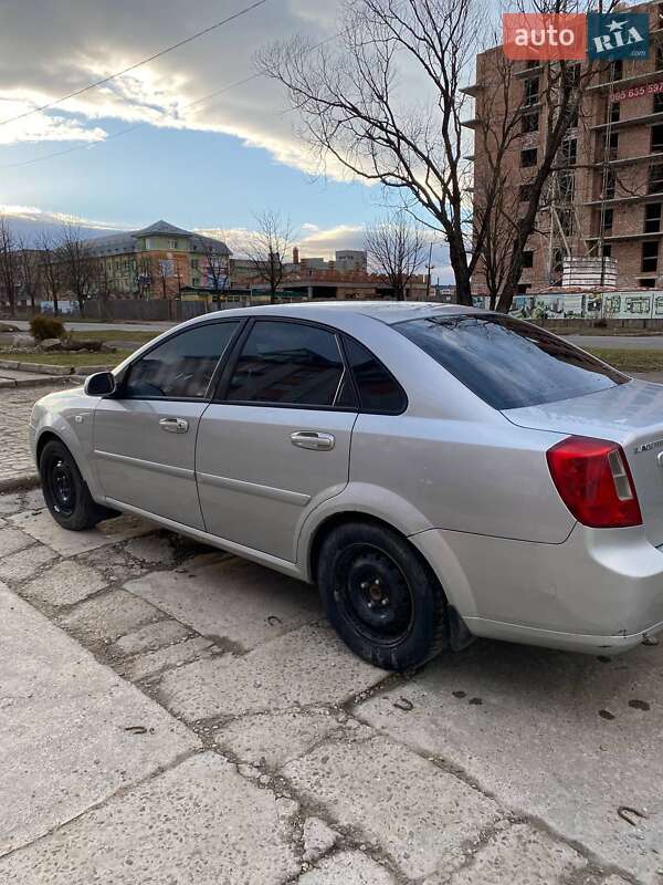 Седан Chevrolet Lacetti 2006 в Долине