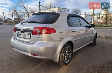 Хэтчбек Chevrolet Lacetti 2007 в 