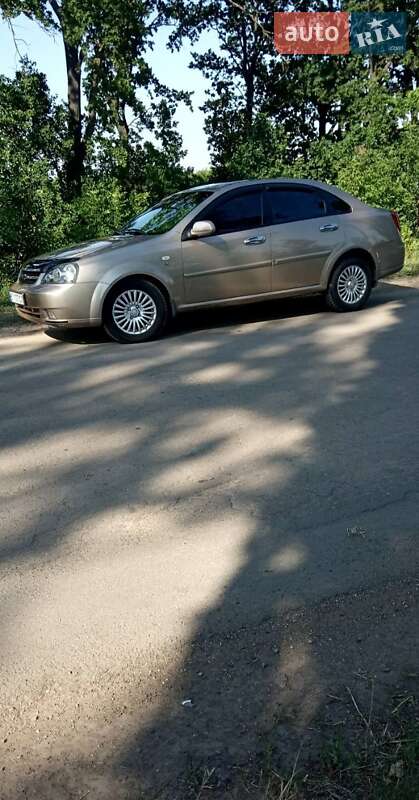 Седан Chevrolet Lacetti 2005 в Кривому Розі