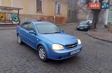 Седан Chevrolet Lacetti 2004 в Чернівцях