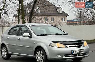 Хэтчбек Chevrolet Lacetti 2008 в Киеве