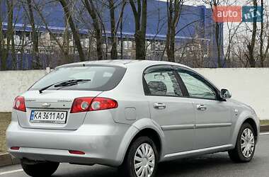 Хэтчбек Chevrolet Lacetti 2008 в Киеве