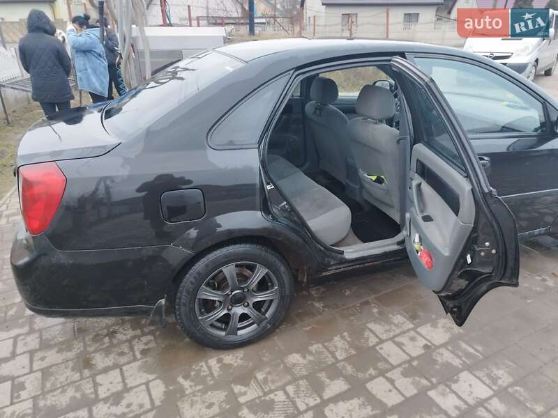 Седан Chevrolet Lacetti 2007 в Остроге