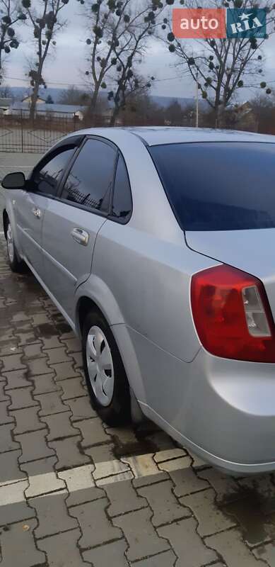 Седан Chevrolet Lacetti 2007 в Черновцах