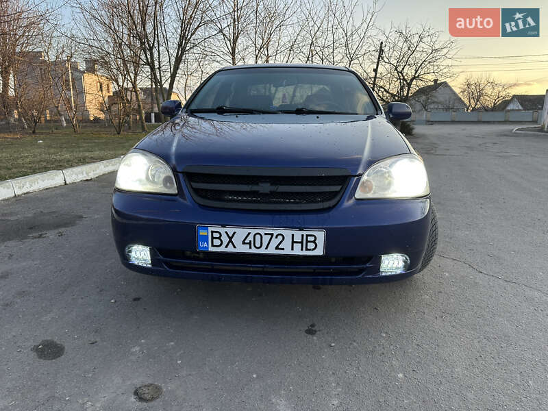 Седан Chevrolet Lacetti 2006 в Волочиске