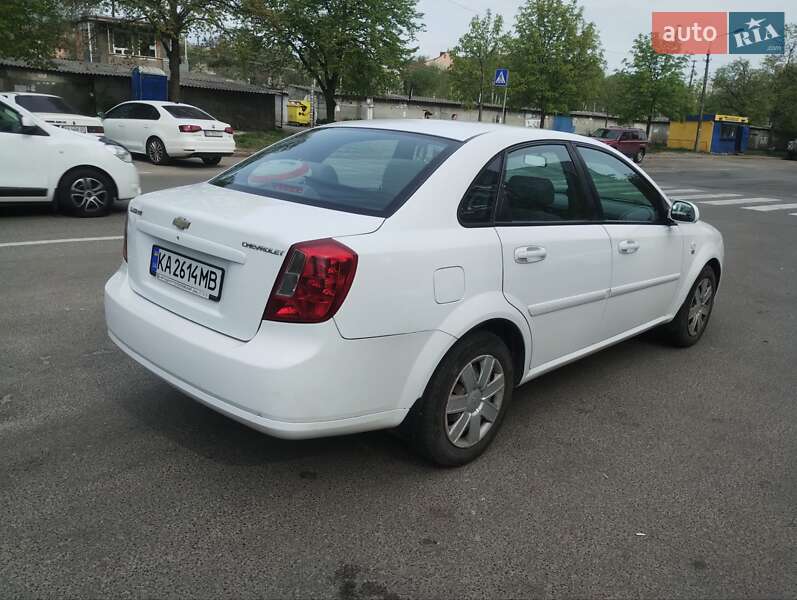 Седан Chevrolet Lacetti 2012 в Киеве