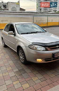 Хэтчбек Chevrolet Lacetti 2006 в Ужгороде