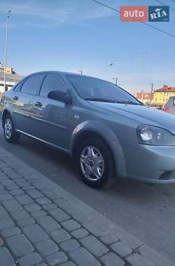 Седан Chevrolet Lacetti 2004 в Виннице