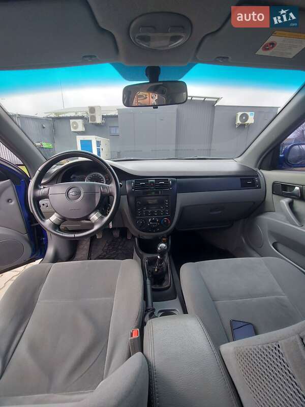 Седан Chevrolet Lacetti 2005 в Киеве