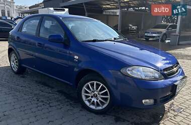 Хетчбек Chevrolet Lacetti 2005 в 