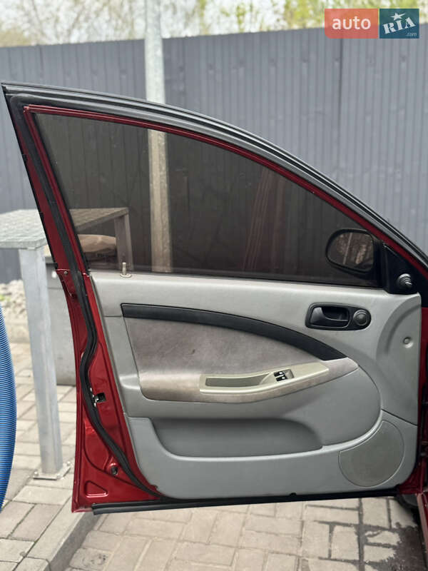 Хетчбек Chevrolet Lacetti 2007 в Дніпрі