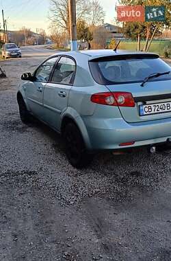 Хэтчбек Chevrolet Lacetti 2007 в 