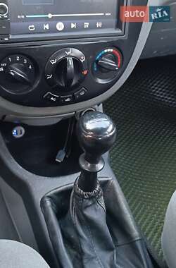 Хэтчбек Chevrolet Lacetti 2007 в 