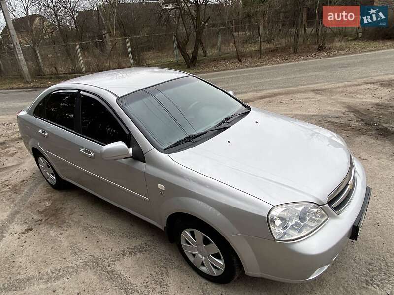 Седан Chevrolet Lacetti 2006 в Киеве