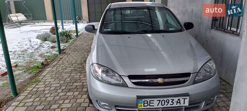 Хэтчбек Chevrolet Lacetti 2010 в Николаеве