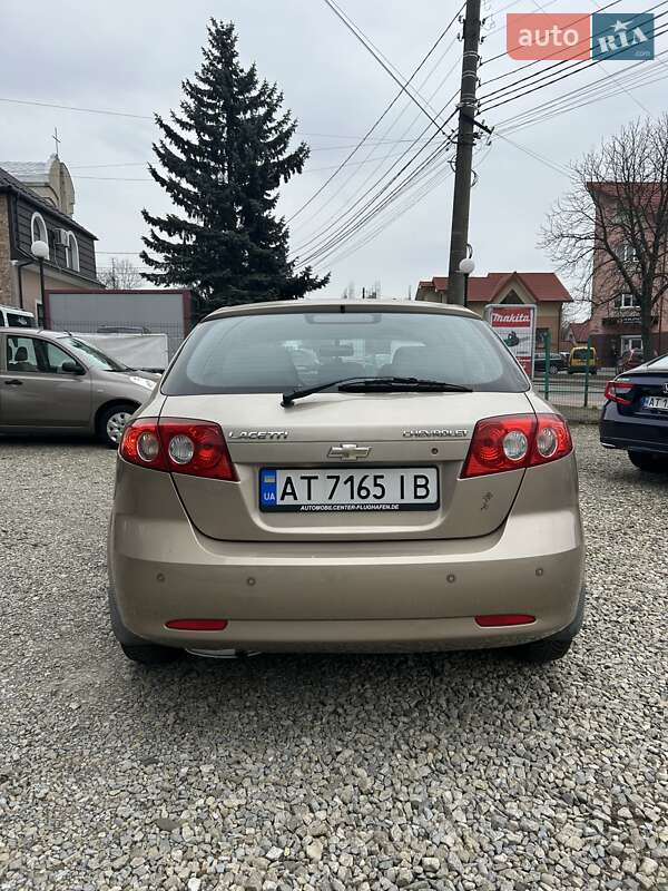 Хетчбек Chevrolet Lacetti 2006 в Коломиї