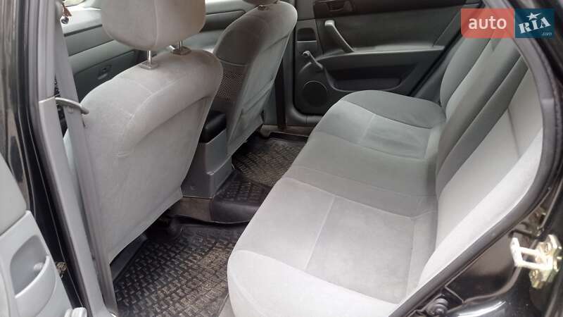 Седан Chevrolet Lacetti 2005 в Днепре