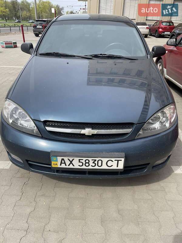 Хэтчбек Chevrolet Lacetti 2008 в 