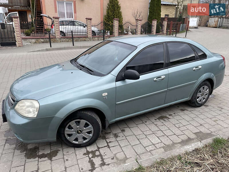 Седан Chevrolet Lacetti 2005 в Львові