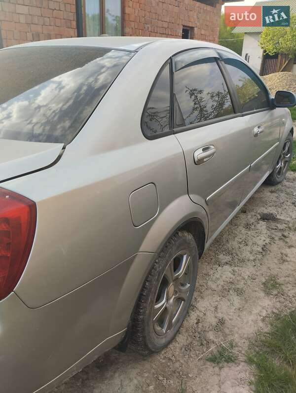 Седан Chevrolet Lacetti 2007 в Вашківцях