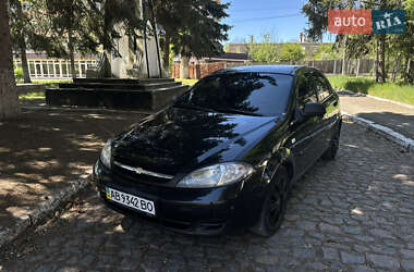 Хэтчбек Chevrolet Lacetti 2010 в 