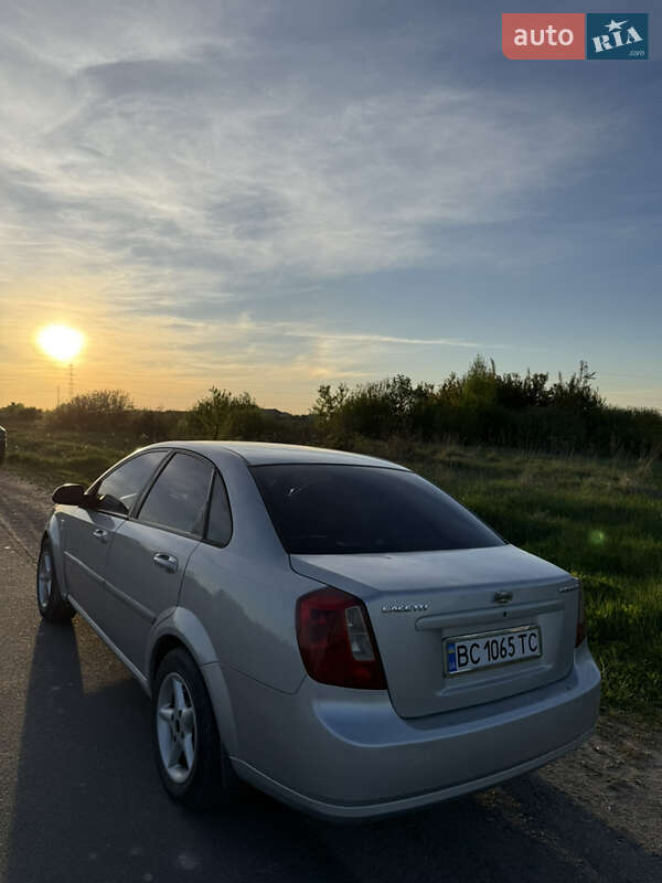 Седан Chevrolet Lacetti 2006 в Львове