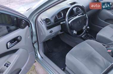 Хэтчбек Chevrolet Lacetti 2005 в 