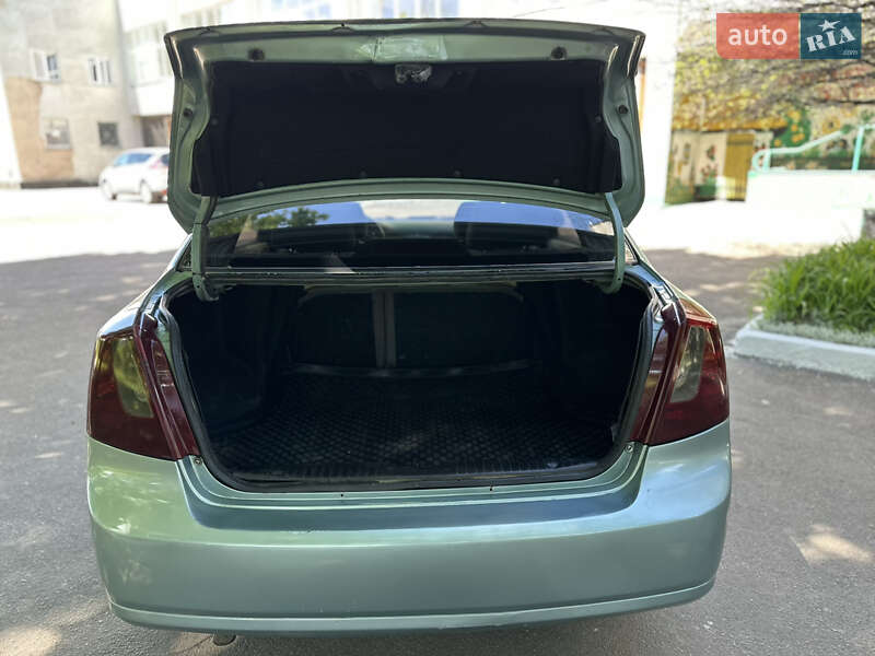 Седан Chevrolet Lacetti 2004 в Рівному