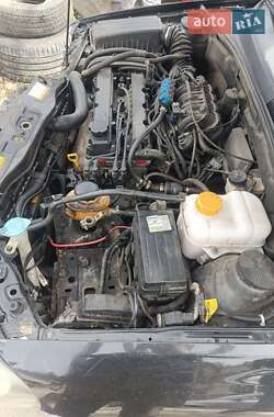Хэтчбек Chevrolet Lacetti 2005 в 