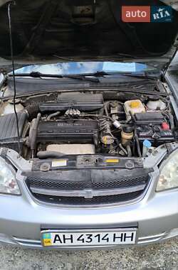 Седан Chevrolet Lacetti 2004 в 