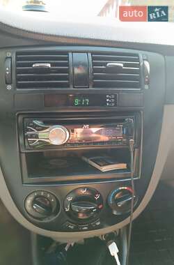 Седан Chevrolet Lacetti 2011 в 