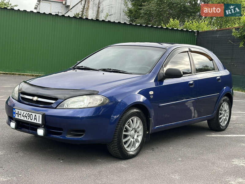 Хэтчбек Chevrolet Lacetti 2004 в Одессе