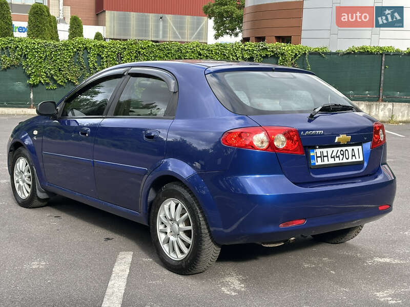 Хэтчбек Chevrolet Lacetti 2004 в Одессе
