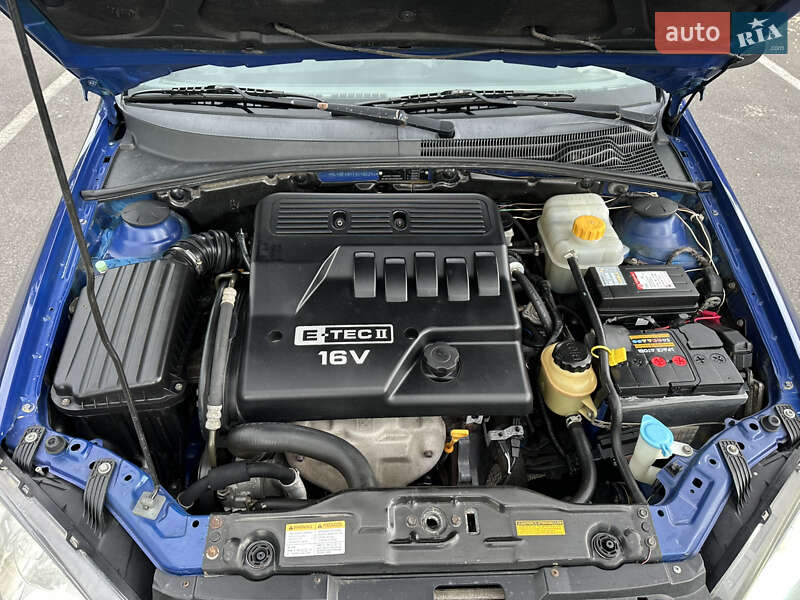 Хэтчбек Chevrolet Lacetti 2004 в Одессе