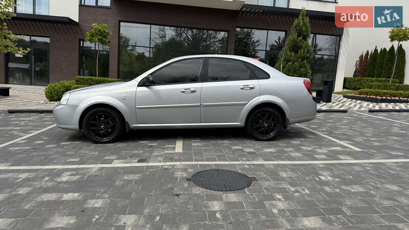 Седан Chevrolet Lacetti 2007 в Ужгороде