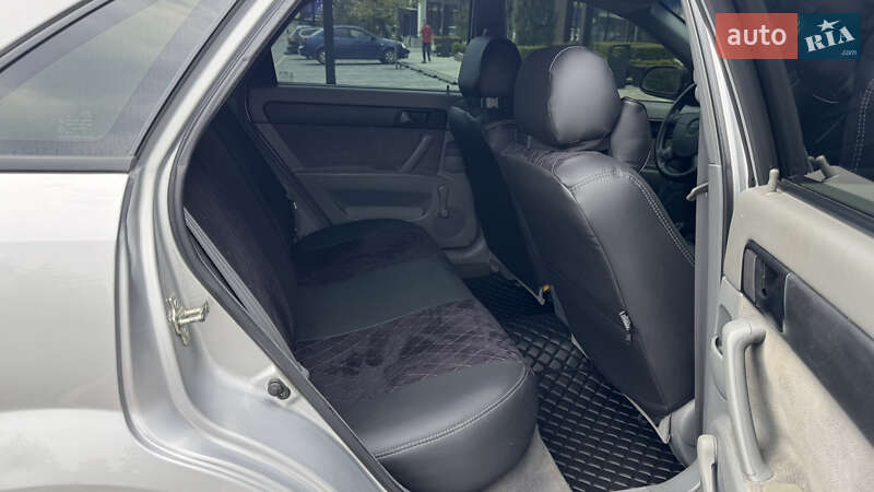 Седан Chevrolet Lacetti 2007 в Ужгороде