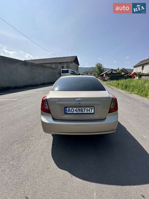 Седан Chevrolet Lacetti 2007 в Перечине