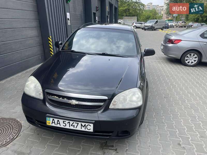 Седан Chevrolet Lacetti 2011 в Киеве
